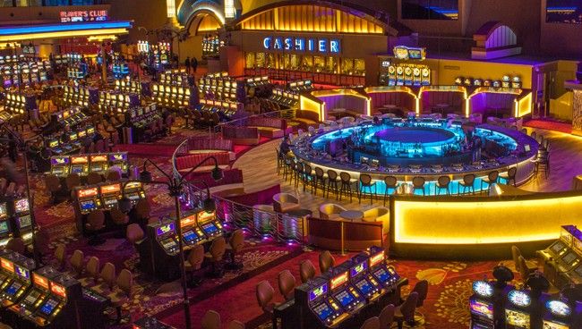 LUXEBET کیسینو میں پوکر گیمز